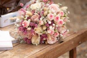 bouquet bohème fleurs sauvages séchées vintage photographe tours photographe grossesse tours studio photo tours photographe mariage tours